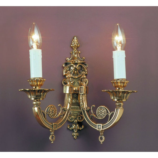 Impex Chelsea 1 Light Wall Light in Polished Brass – A stylish and elegant wall light, perfect for modern and classic interiors. High-quality and durable design.