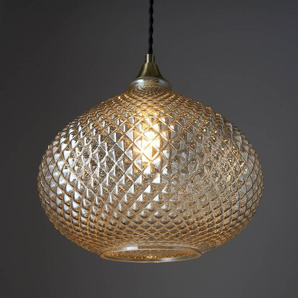 The Endon Livia 1 Light Globe Pendant Light in Antique Brass features a sleek globe design with a classic antique brass finish, providing perfect illumination. Adjustable height and dimmable settings allow you to customize the light's ambiance for a modern and timeless addition to any room.