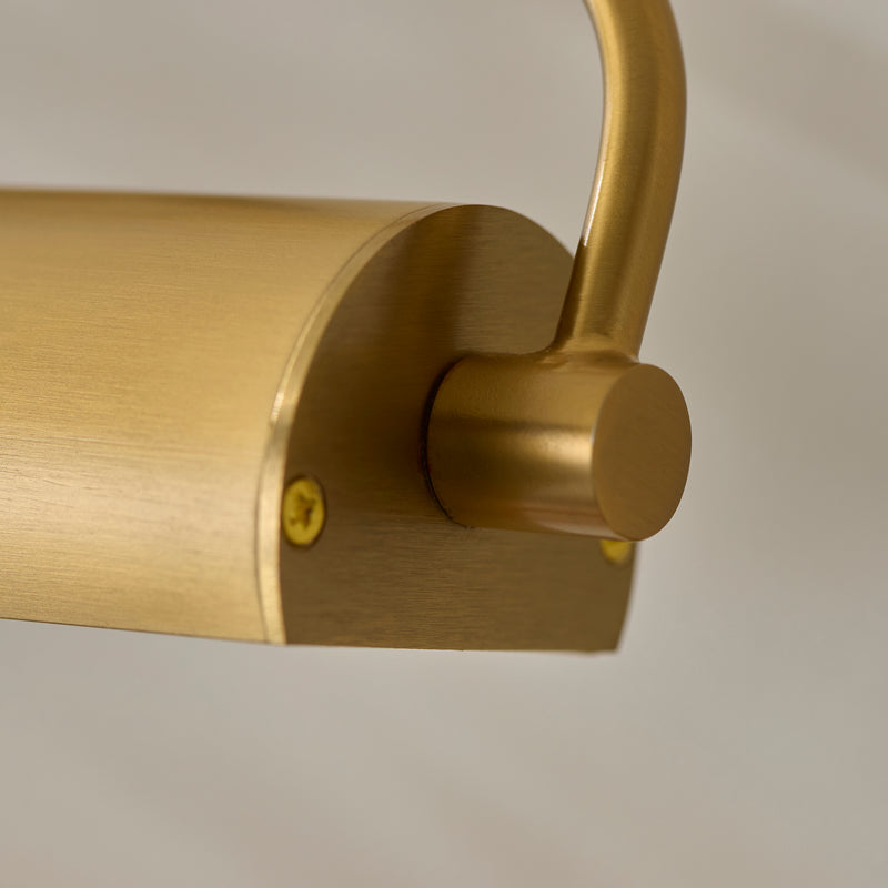 Detail of the warm brass finish on the Nantes Rechargeable Picture Light