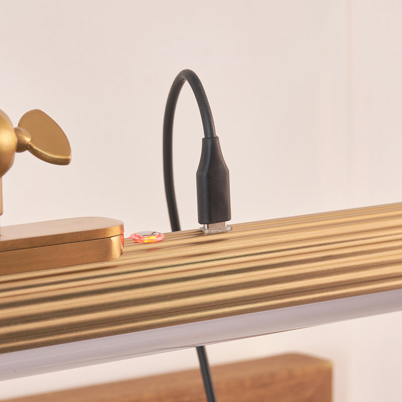 Kindos Rechargeable Picture Light – alternative view in warm brass