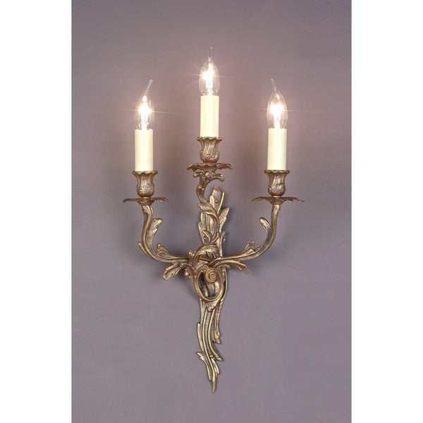 Impex Louis 3 Light Wall Light in Polished Brass – A stylish and elegant wall light, perfect for modern and classic interiors. High-quality and durable design.